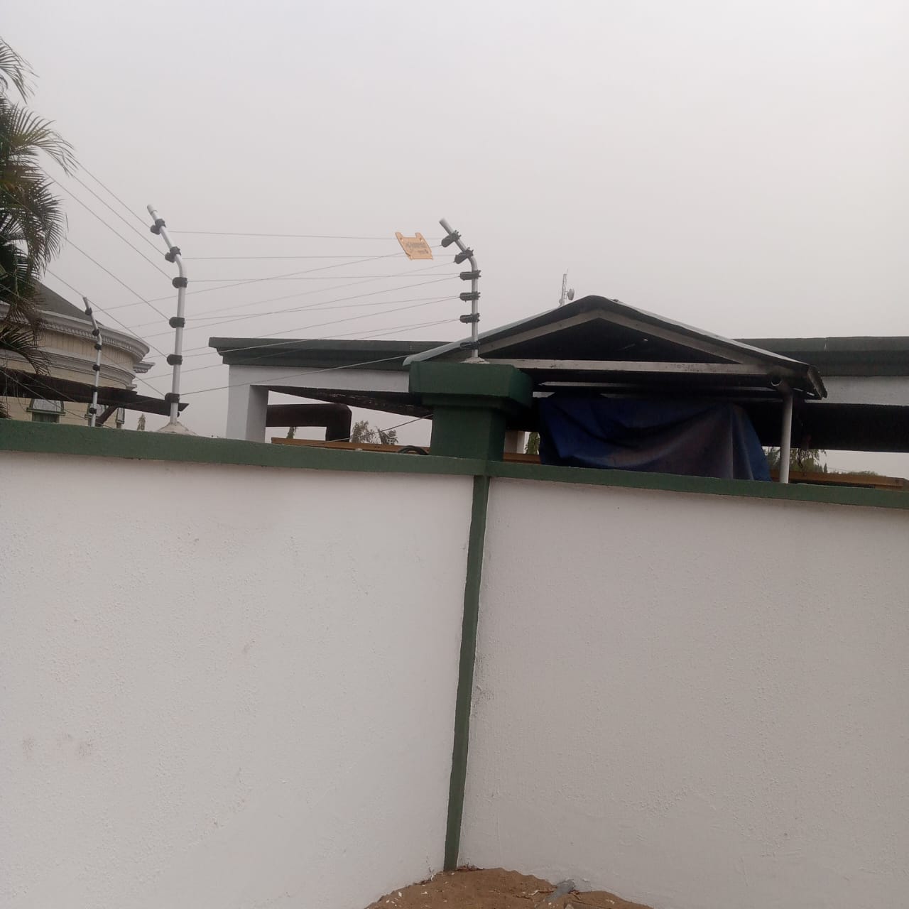 Electric fence installation